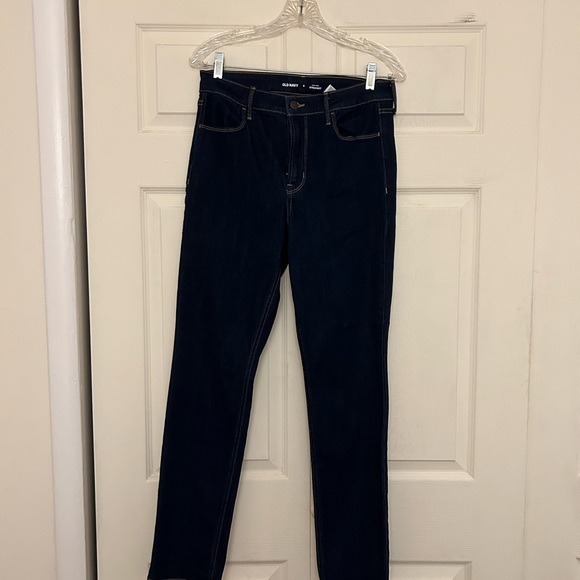 Old Navy High Waist Wow Straight Jeans, size 8 - Picture 3 of 3